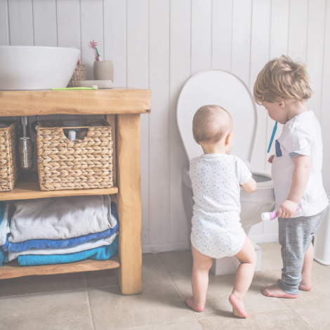 los-peligros-que-esconde-el-baño-para-tu-bebe